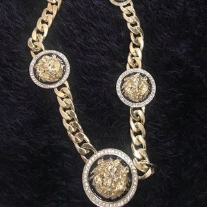 Gold Tone Necklace